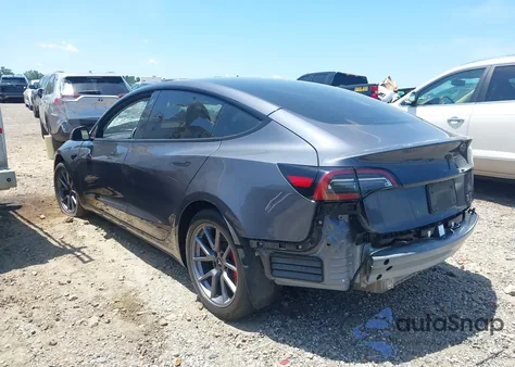 2023 Tesla Model 3 Long Range Dual Motor All-Wheel Drive z USA, uszkodzony, nr VIN 5YJ3E1EB1PF663054